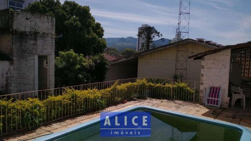 Casa com 2 quartos, 3 banheiros e 200m² à venda no bairro Centro, Igrejinha