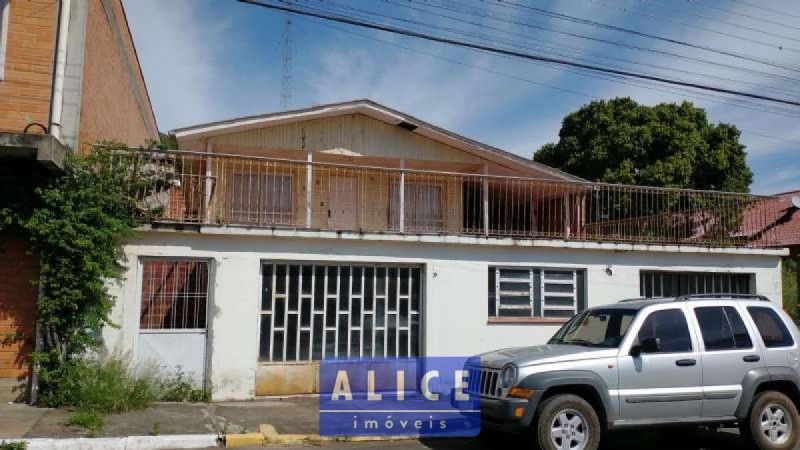 Casa com 2 quartos, 3 banheiros e 200m² à venda no bairro Centro, Igrejinha