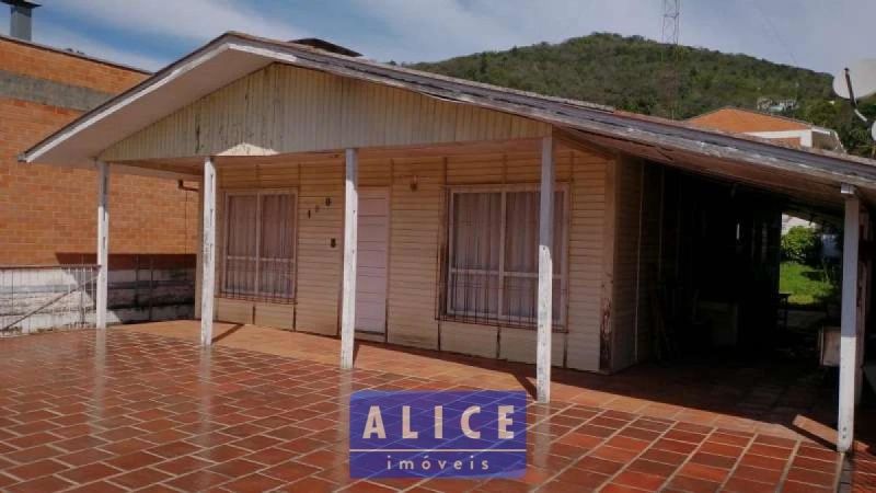 Casa com 2 quartos, 3 banheiros e 200m² à venda no bairro Centro, Igrejinha