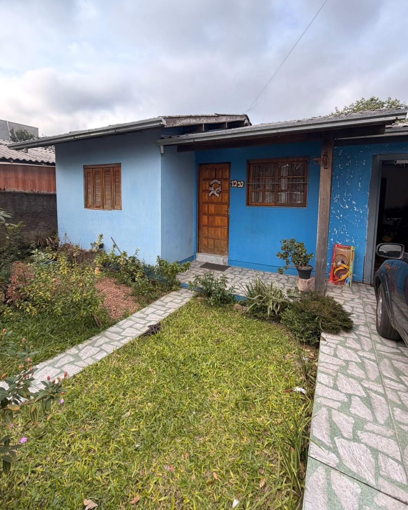 Excelente Casa de Alvenaria à Venda em Taquara!