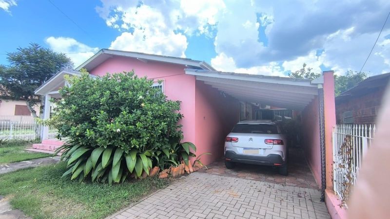 Casa com 3 quartos, 2 banheiros e 180m² à venda no bairro Figueira, Igrejinha