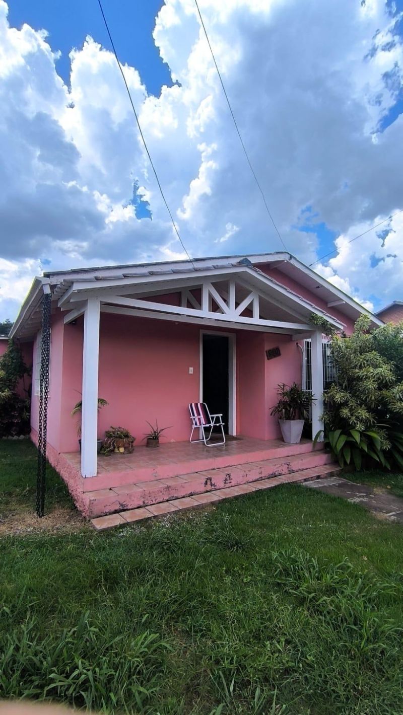 Casa com 3 quartos, 2 banheiros e 180m² à venda no bairro Figueira, Igrejinha