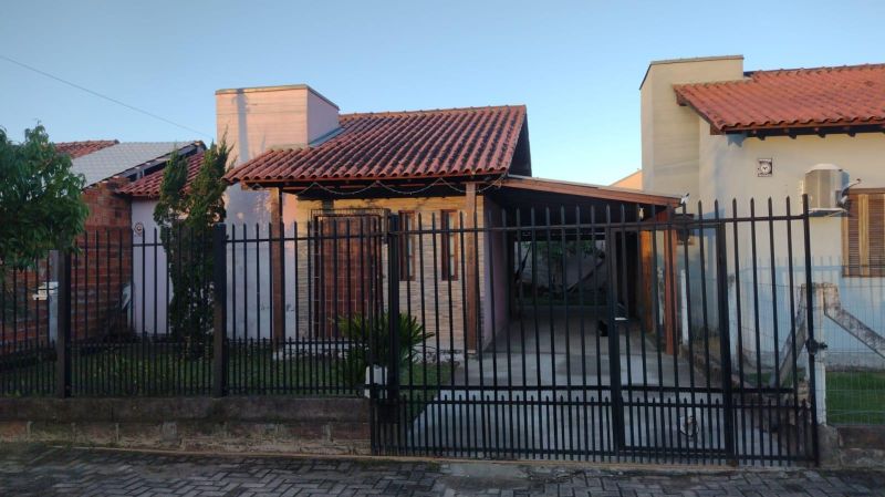 Casa com Pátio fechado.