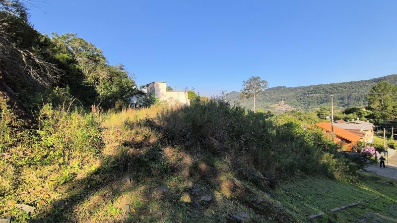Terreno à venda no bairro Viaduto, Igrejinha