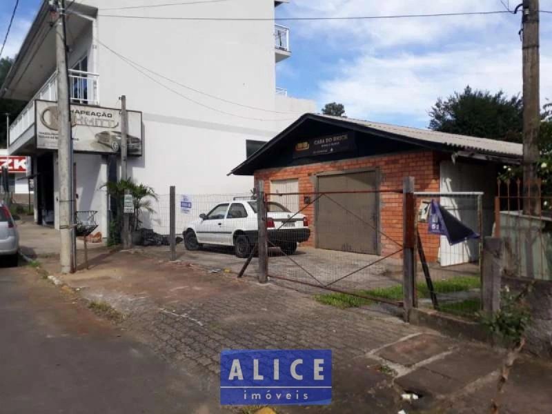 Casa com 3 quartos, 2 banheiros e 110m² à venda no bairro Viaduto, Igrejinha