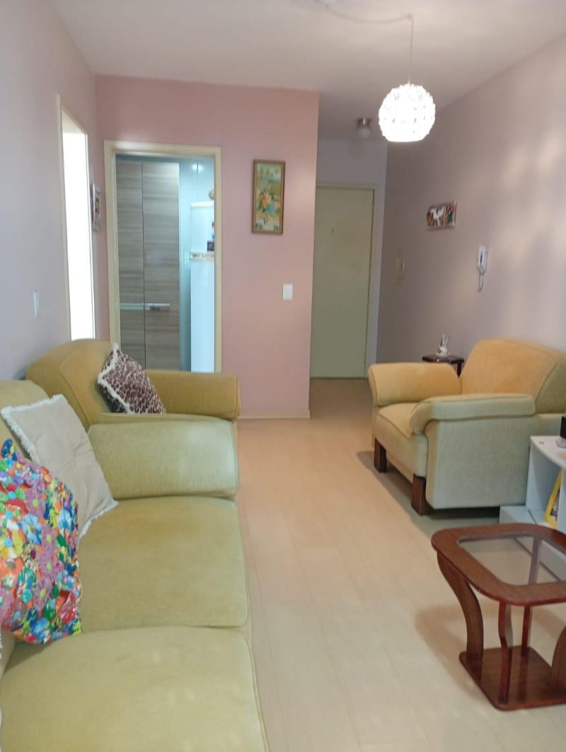 Apartamento com 2 dormitórios
