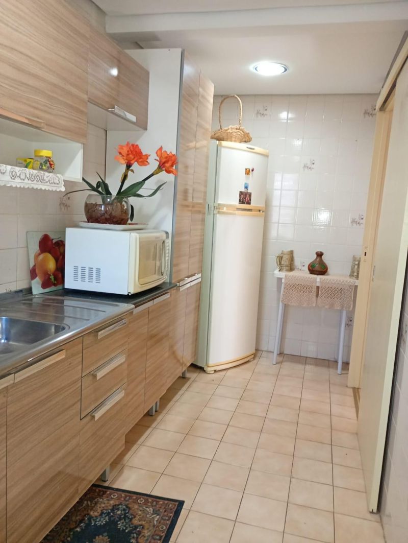 Apartamento com 2 dormitórios