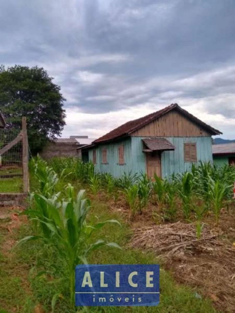 Terreno à venda no bairro Viaduto, Igrejinha