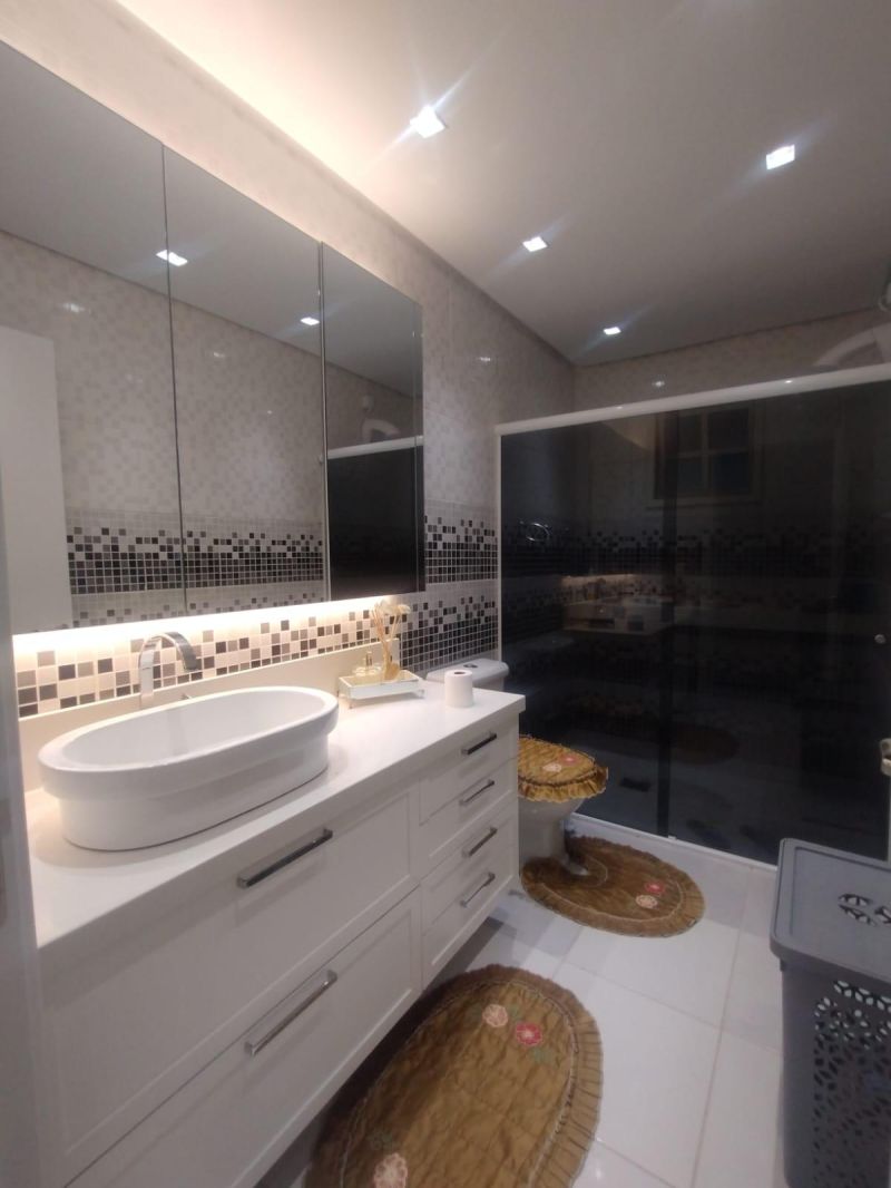 Casa com 7 quartos e 4 banheiros à venda no bairro Villa Nova, Igrejinha