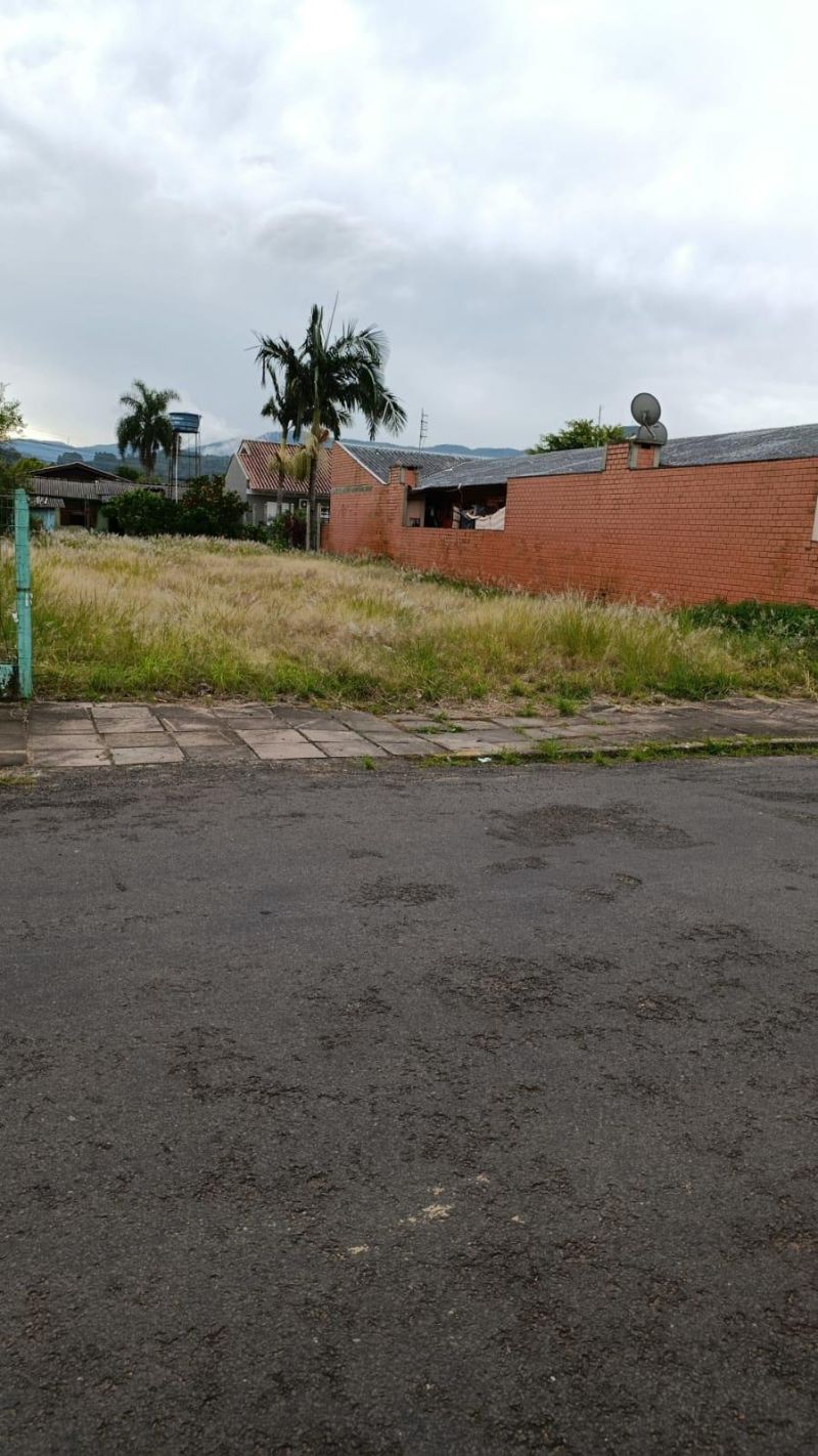 Terreno à venda no bairro Bom Pastor, Igrejinha