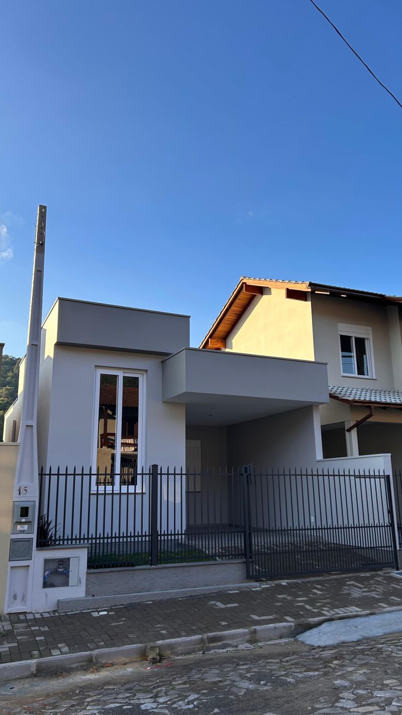 Casa com 2 quartos, 1 banheiro e 61m² à venda no bairro Viaduto, Igrejinha