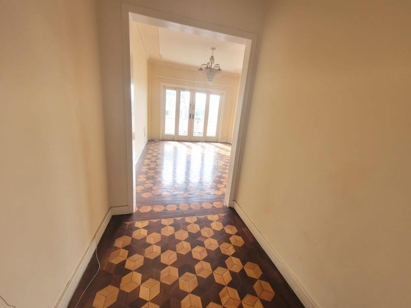 Porto Alegre: Apartamento Estratégico com Renda Extra no Bairro Universitário