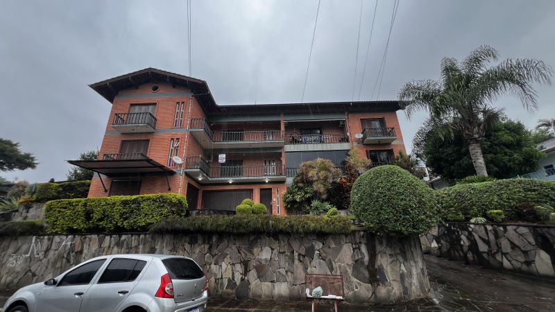 Apartamento com 3 quartos, 2 banheiros e 108m² à venda no bairro Centro, Igrejinha