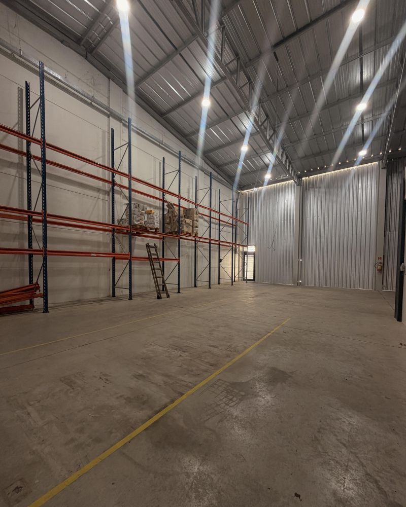 Prédio com 750m² à venda no bairro 15 de Novembro, Igrejinha