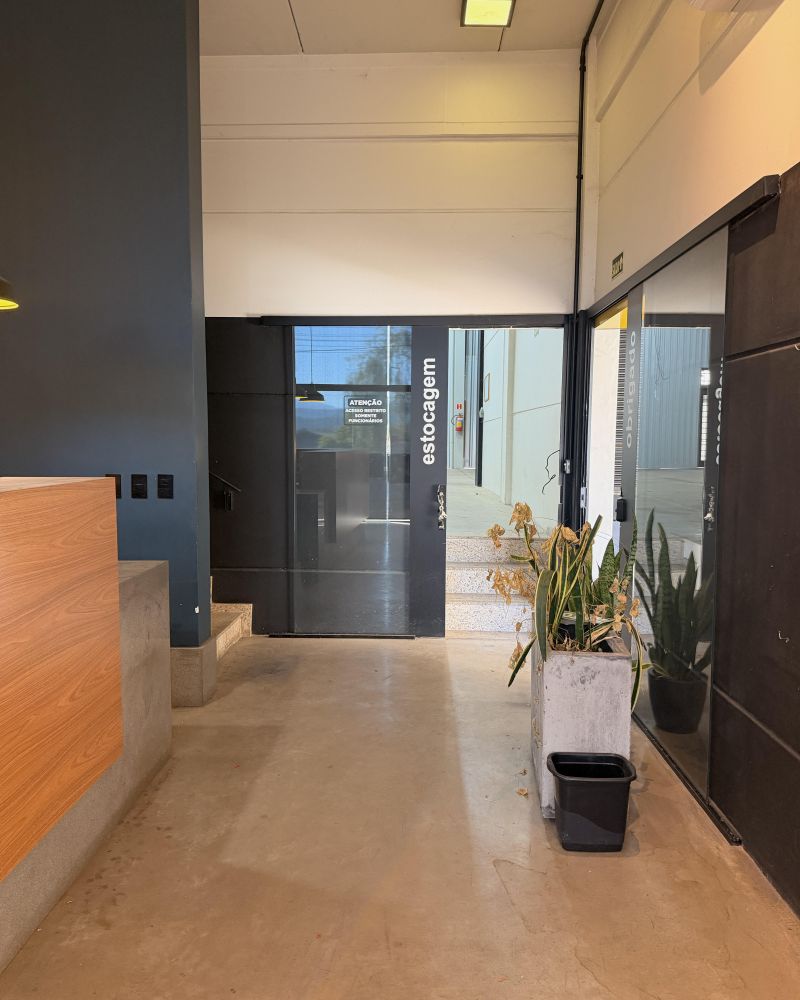 Prédio com 750m² à venda no bairro 15 de Novembro, Igrejinha