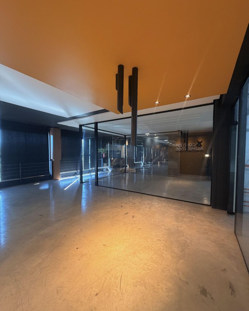 Prédio com 750m² à venda no bairro 15 de Novembro, Igrejinha