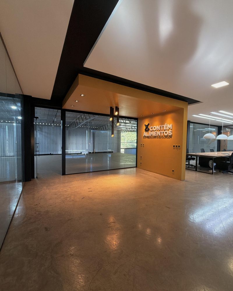 Prédio com 750m² à venda no bairro 15 de Novembro, Igrejinha