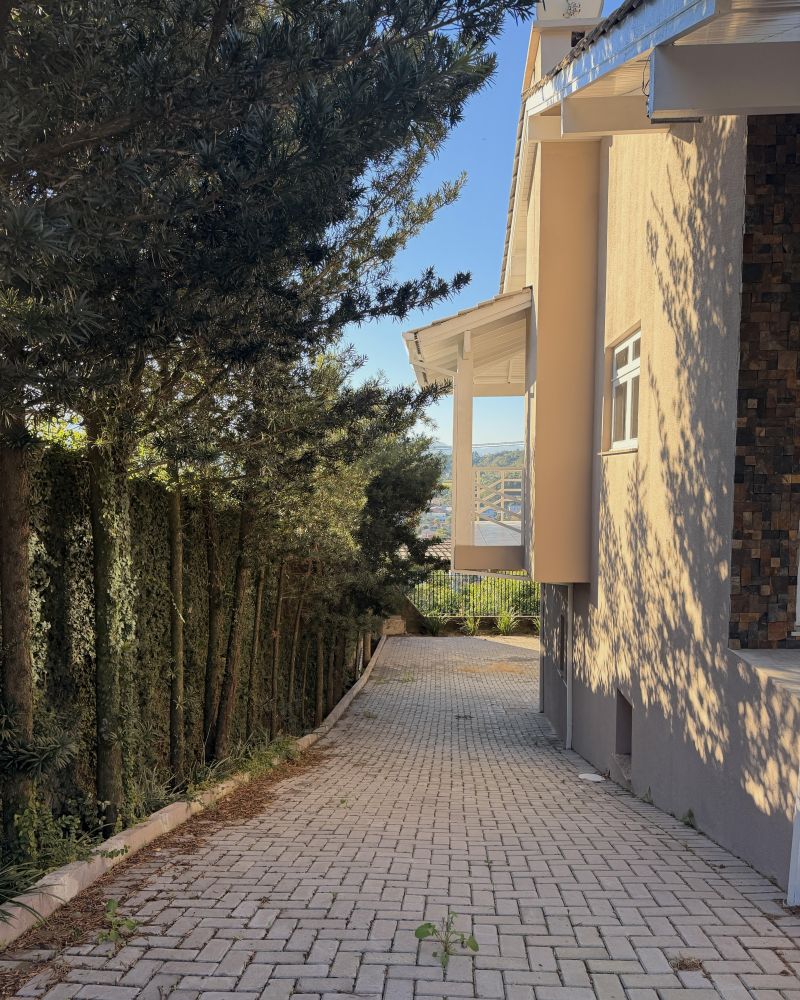 Casa com 2 quartos, 3 banheiros e 220m² à venda no bairro Saibreira, Igrejinha
