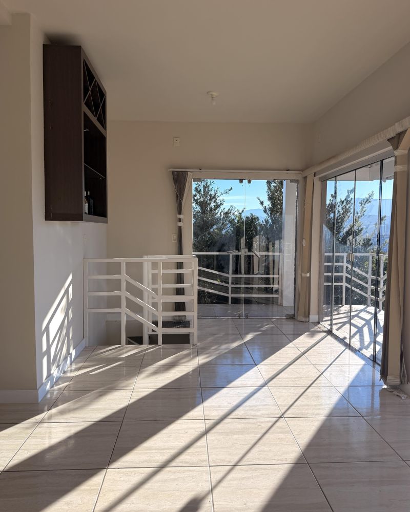 Casa com 2 quartos, 3 banheiros e 220m² à venda no bairro Saibreira, Igrejinha