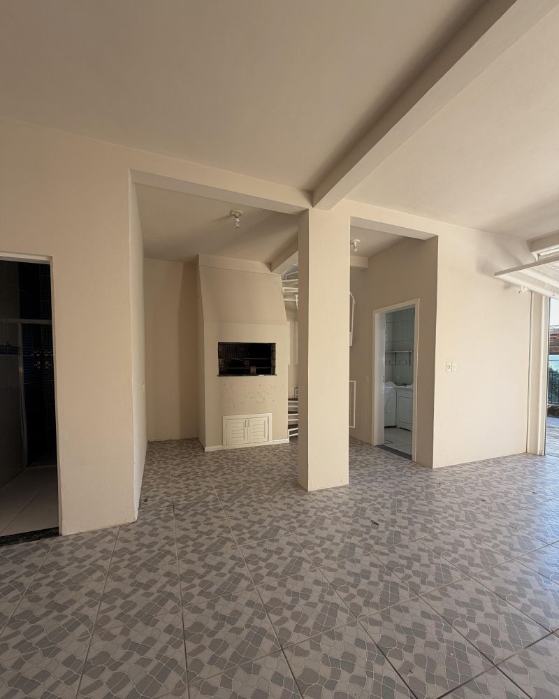 Casa com 2 quartos, 3 banheiros e 220m² à venda no bairro Saibreira, Igrejinha
