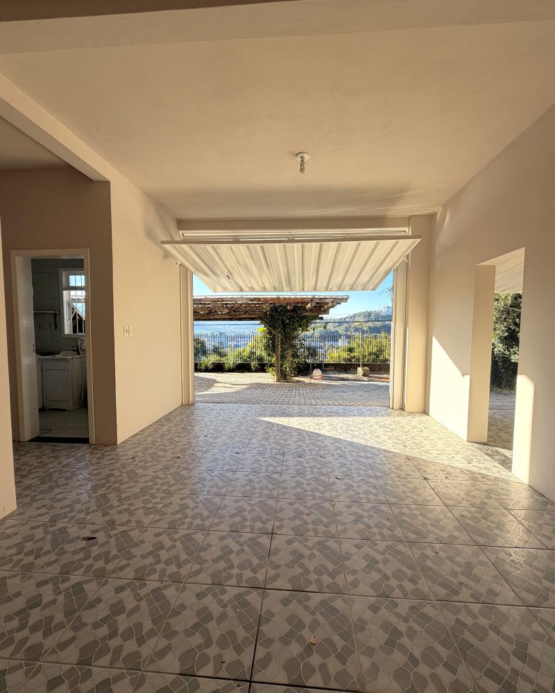 Casa com 2 quartos, 3 banheiros e 220m² à venda no bairro Saibreira, Igrejinha