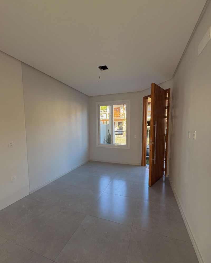 Sobrado com 2 quartos, 1 banheiro e 73m² à venda no bairro Viaduto, Igrejinha