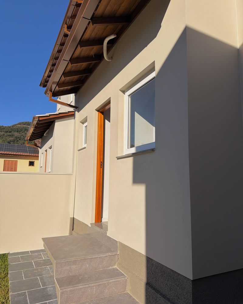 Sobrado com 2 quartos, 1 banheiro e 73m² à venda no bairro Viaduto, Igrejinha
