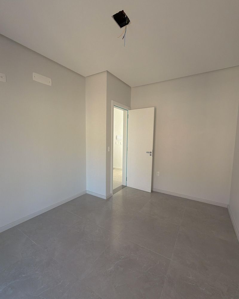 Sobrado com 2 quartos, 1 banheiro e 73m² à venda no bairro Viaduto, Igrejinha