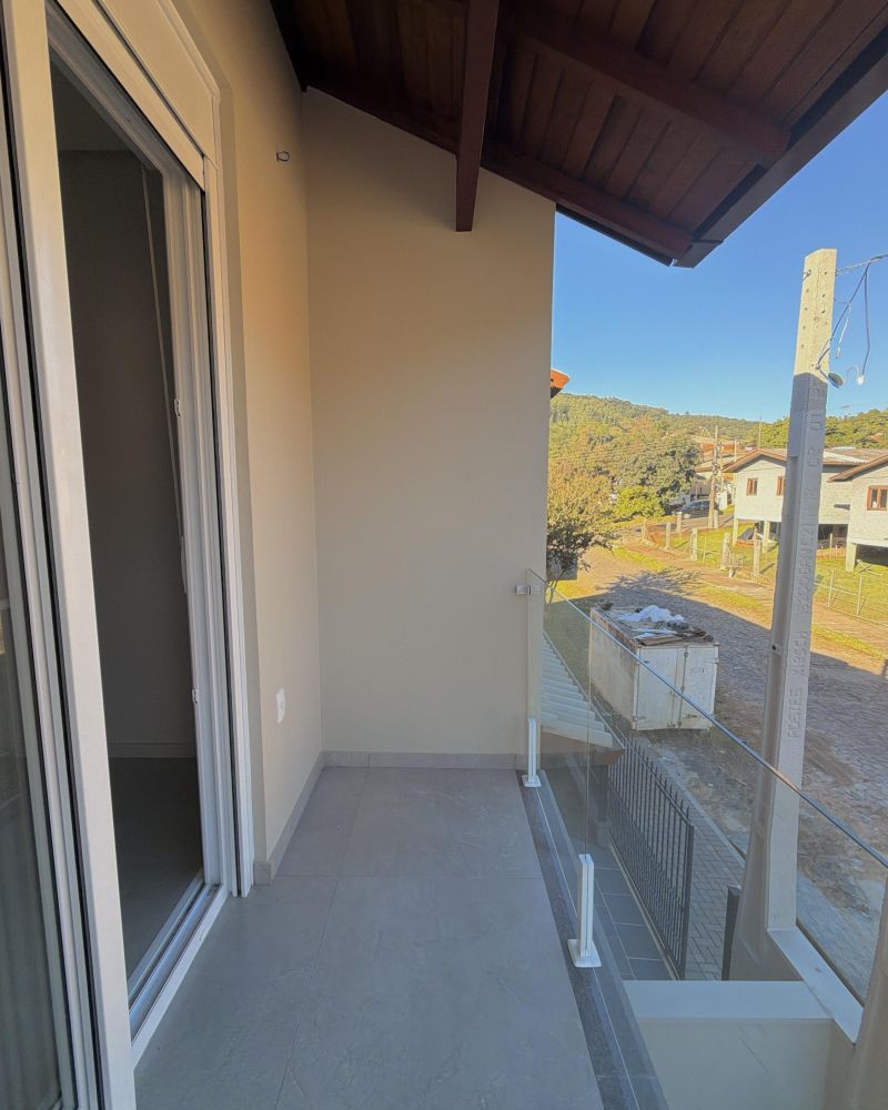 Sobrado com 2 quartos, 1 banheiro e 73m² à venda no bairro Viaduto, Igrejinha