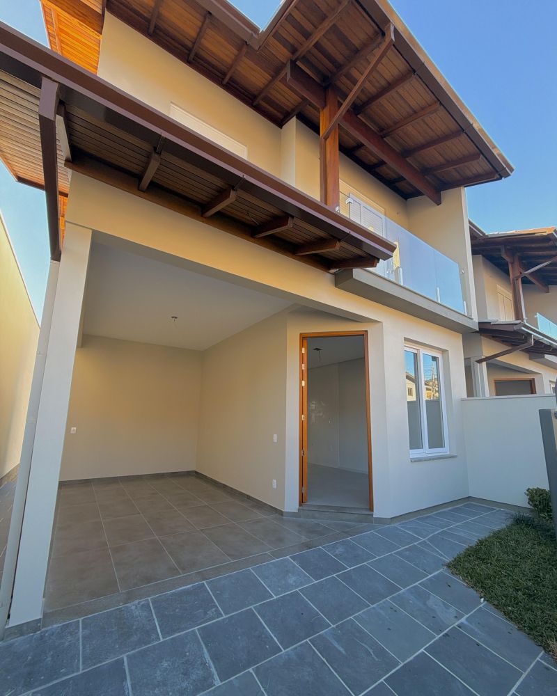 Sobrado com 2 quartos, 1 banheiro e 73m² à venda no bairro Viaduto, Igrejinha