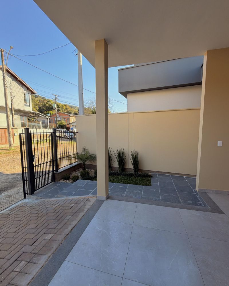Casa com 2 quartos, 1 banheiro e 66m² à venda no bairro Viaduto, Igrejinha