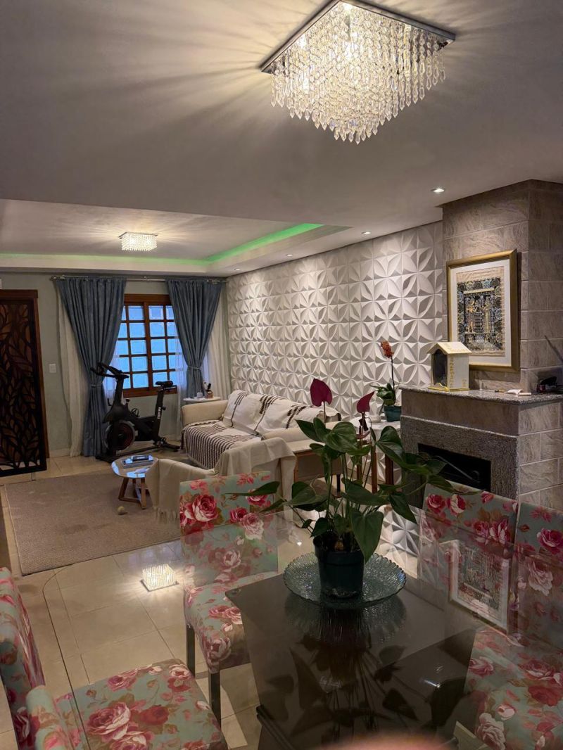 Casa com 2 quartos, 3 banheiros e 170m² à venda no bairro Bom Pastor, Igrejinha