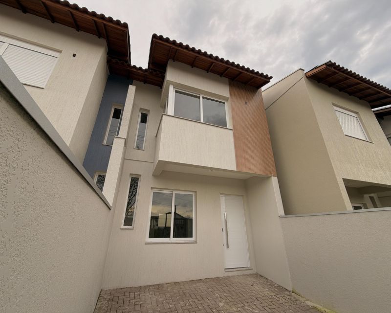 Sobrado com 2 quartos, 1 banheiro e 69m² à venda no bairro Bom Pastor, Igrejinha