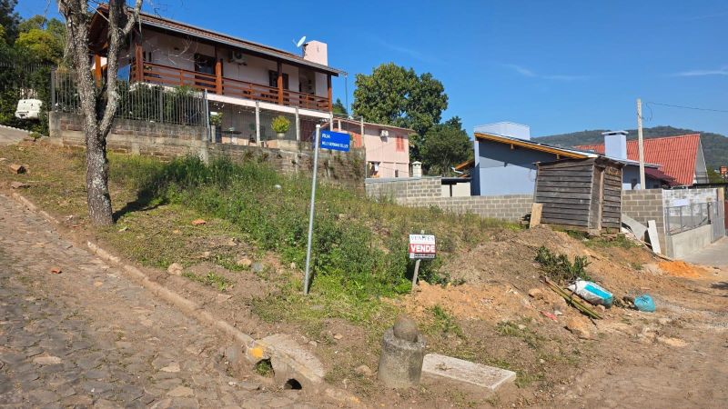 “Terreno com Excelente Localização e Potencial de Valorização”
