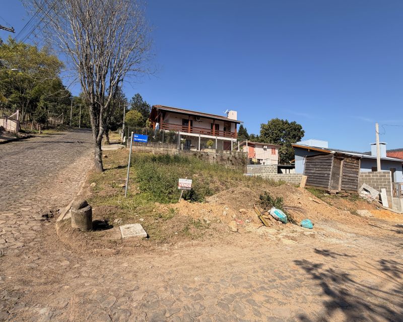 “Terreno com Excelente Localização e Potencial de Valorização”