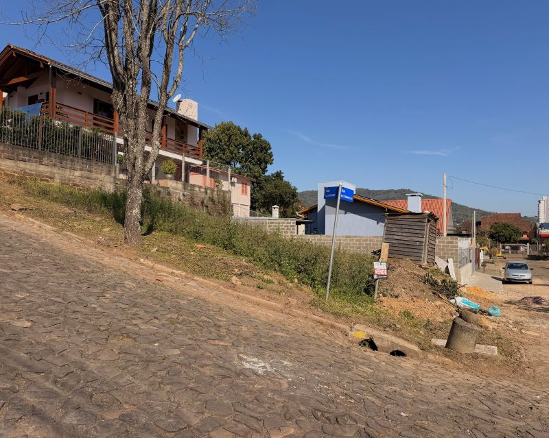 “Terreno com Excelente Localização e Potencial de Valorização”