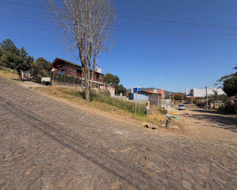 “Terreno com Excelente Localização e Potencial de Valorização”