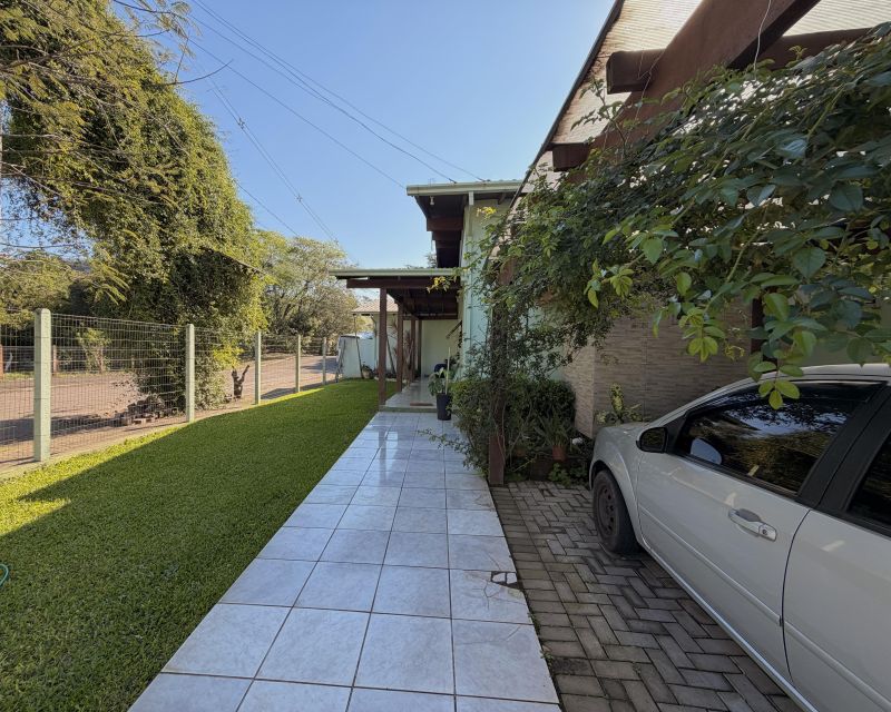 Casa com 3 quartos e 2 banheiros à venda no bairro Bom Pastor, Igrejinha