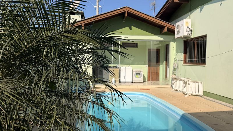 Casa com 3 quartos e 2 banheiros à venda no bairro Bom Pastor, Igrejinha