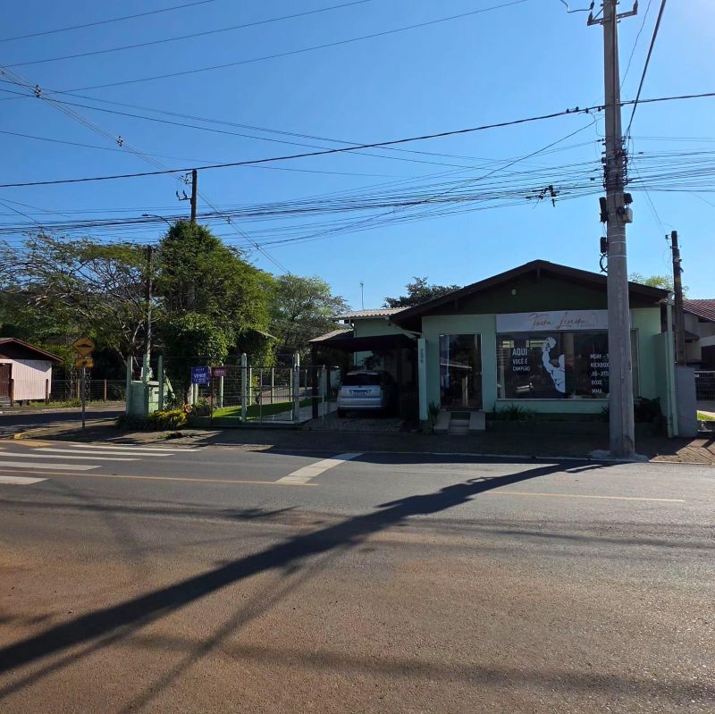 Casa com 3 quartos e 2 banheiros à venda no bairro Bom Pastor, Igrejinha