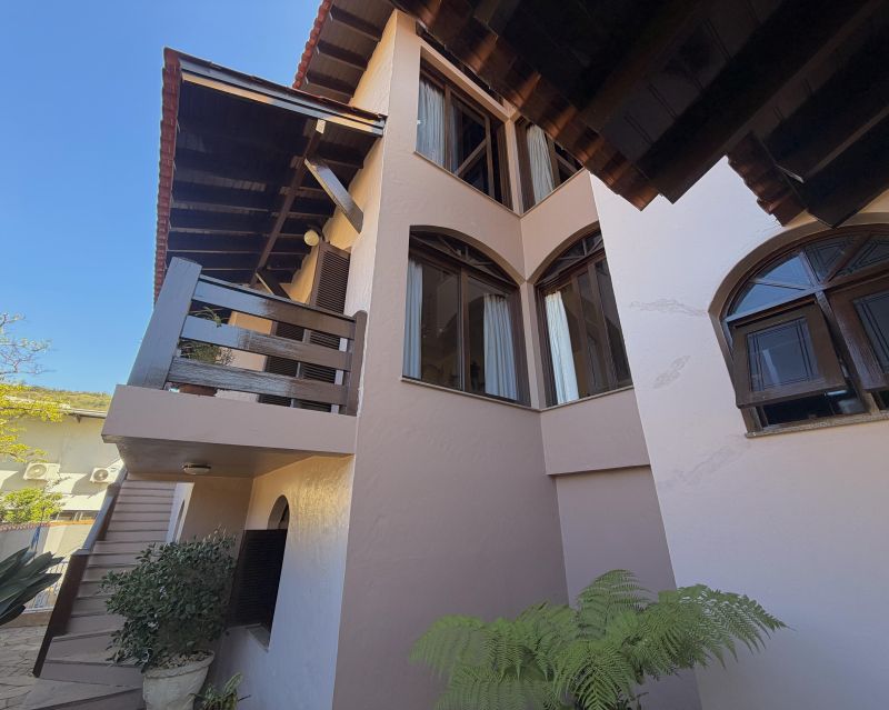 Casa com 2 quartos, 3 banheiros e 444m² à venda no bairro Centro, Igrejinha