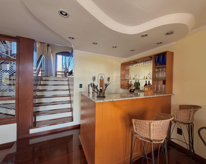 Casa com 2 quartos, 3 banheiros e 444m² à venda no bairro Centro, Igrejinha