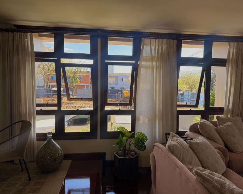 Casa com 2 quartos, 3 banheiros e 444m² à venda no bairro Centro, Igrejinha