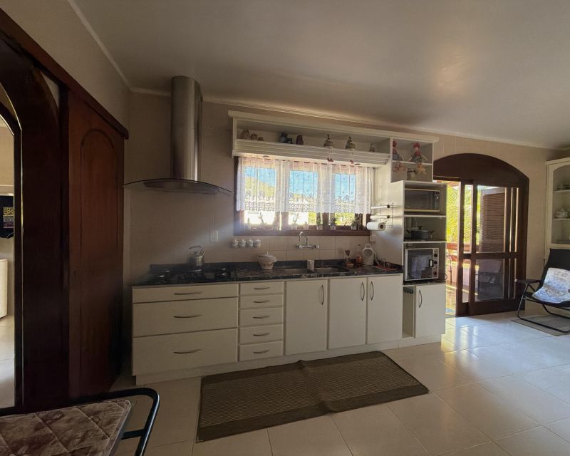Casa com 2 quartos, 3 banheiros e 444m² à venda no bairro Centro, Igrejinha