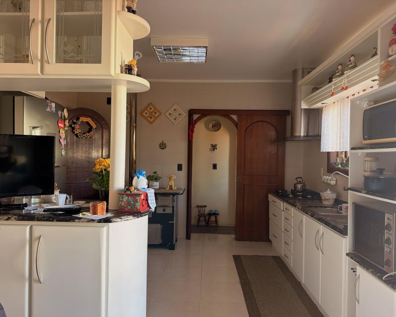 Casa com 2 quartos, 3 banheiros e 444m² à venda no bairro Centro, Igrejinha