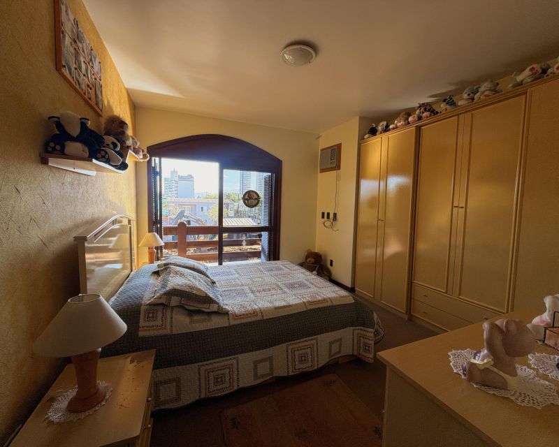 Casa com 2 quartos, 3 banheiros e 444m² à venda no bairro Centro, Igrejinha