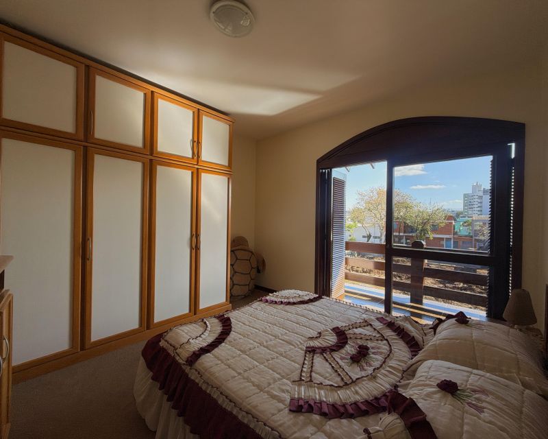 Casa com 2 quartos, 3 banheiros e 444m² à venda no bairro Centro, Igrejinha