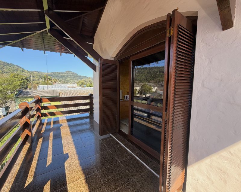 Casa com 2 quartos, 3 banheiros e 444m² à venda no bairro Centro, Igrejinha