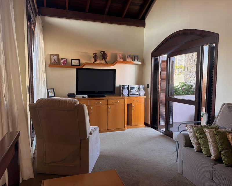 Casa com 2 quartos, 3 banheiros e 444m² à venda no bairro Centro, Igrejinha