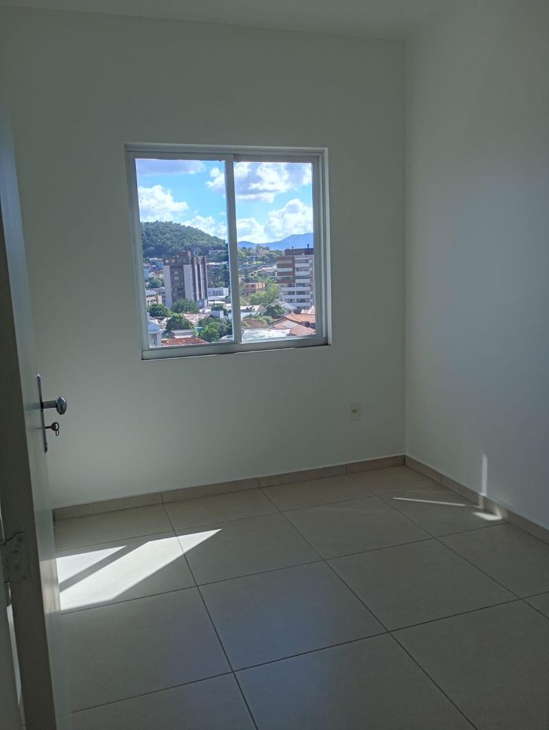 Apartamento com 2 dormitórios